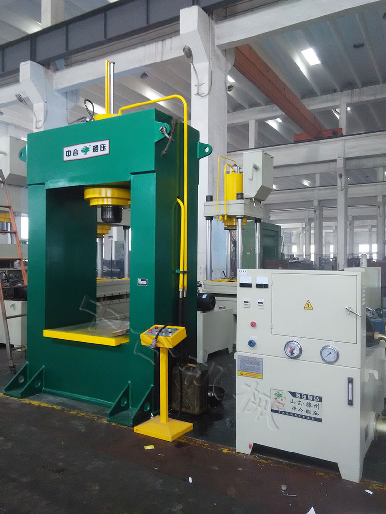 150T龍門導向液壓機(圖2) 150T龍門導向液壓機產品實拍