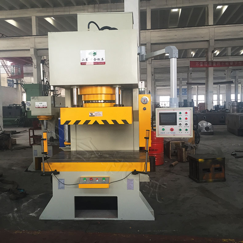 315T導(dǎo)柱式液壓沖床(圖1) 315T導(dǎo)柱式液壓沖床(圖1)