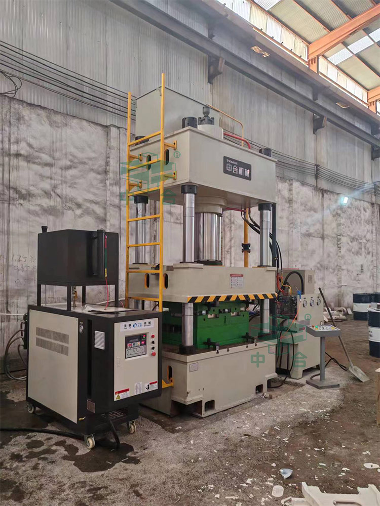 315噸石英石水槽液壓機 315噸石英石水槽液壓機