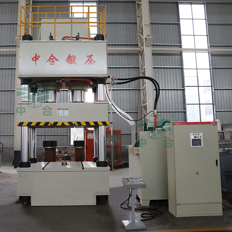 800噸四柱液壓機.jpg 800噸四柱液壓機.jpg