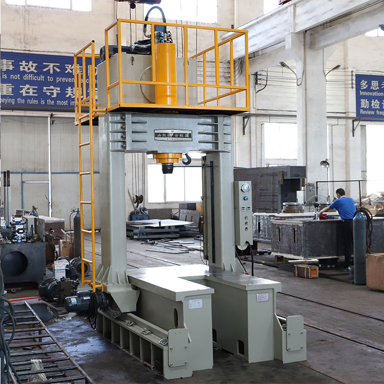 龍門液壓機(jī) 龍門液壓機(jī)