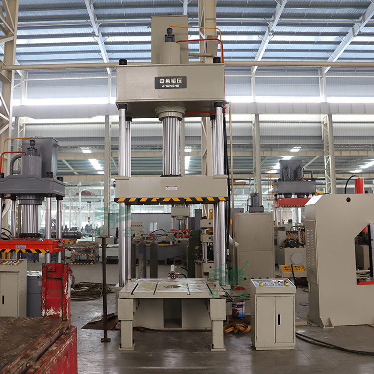 200噸四柱液壓機帶移動工作臺.jpg 200噸四柱液壓機帶移動工作臺.jpg