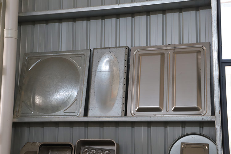 不銹鋼水箱板.jpg 不銹鋼水箱板.jpg