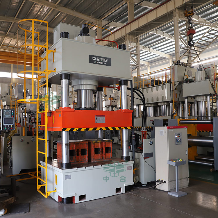 500噸防彈頭盔成型液壓機(jī) 500噸防彈頭盔成型液壓機(jī)