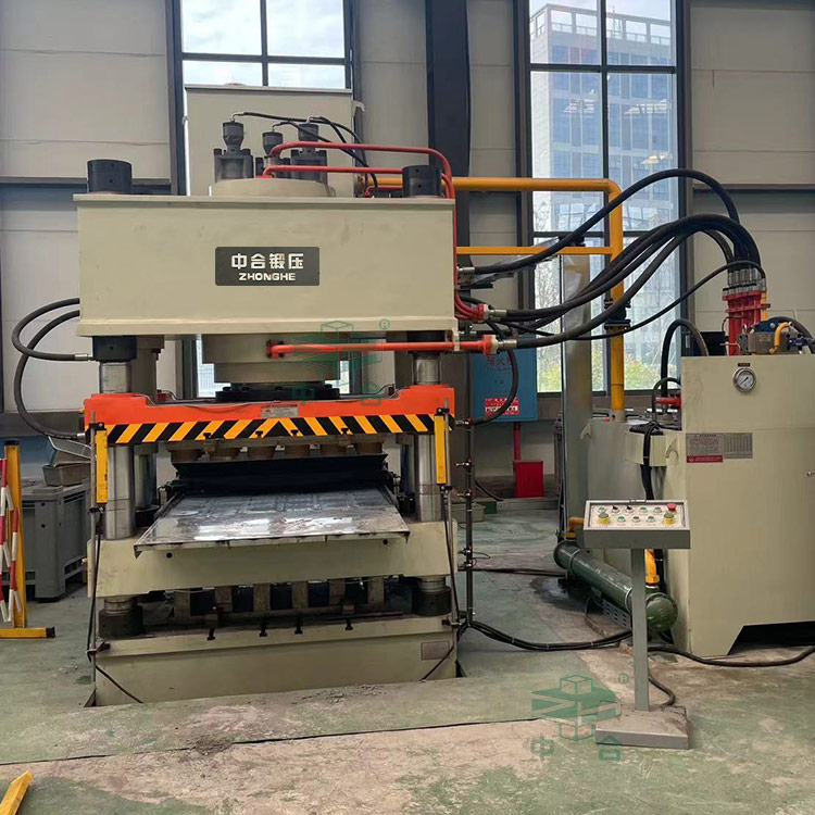 全自動粉末成型液壓機(四梁四柱液壓機).jpg 全自動粉末成型液壓機(四梁四柱液壓機).jpg