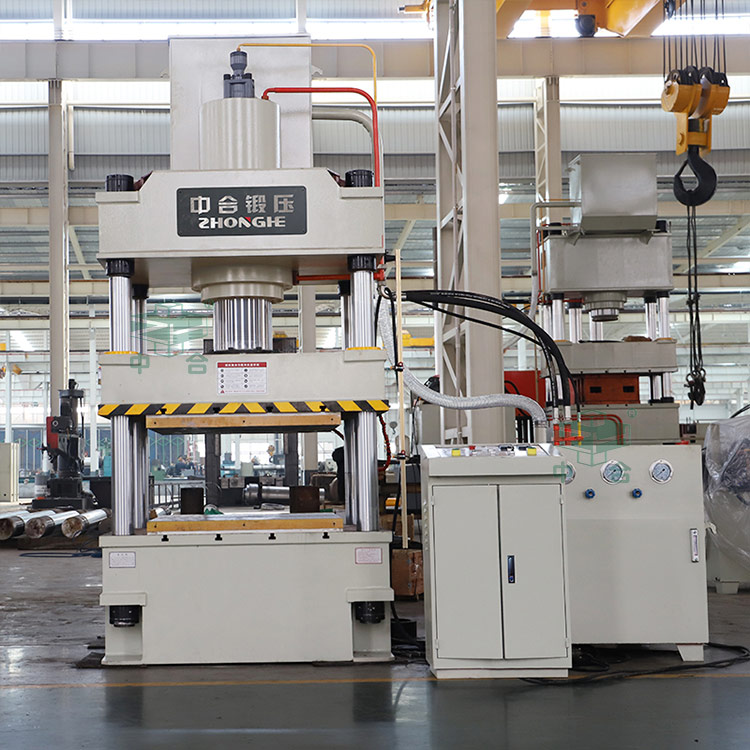 315噸塑料制品成型液壓機(jī) 315噸塑料制品成型液壓機(jī)