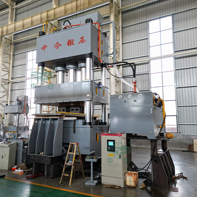 1500噸液壓墊拉伸液壓機.jpg 1500噸液壓墊拉伸液壓機.jpg