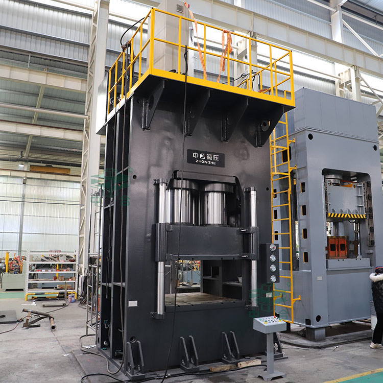 2000噸框架式木屑托盤(pán)液壓機(jī).jpg 2000噸框架式木屑托盤(pán)液壓機(jī).jpg