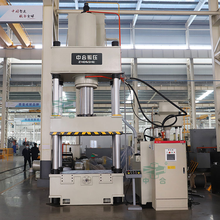 500噸玻璃鋼制品液壓機車間實物.jpg 500噸玻璃鋼制品液壓機車間實物.jpg