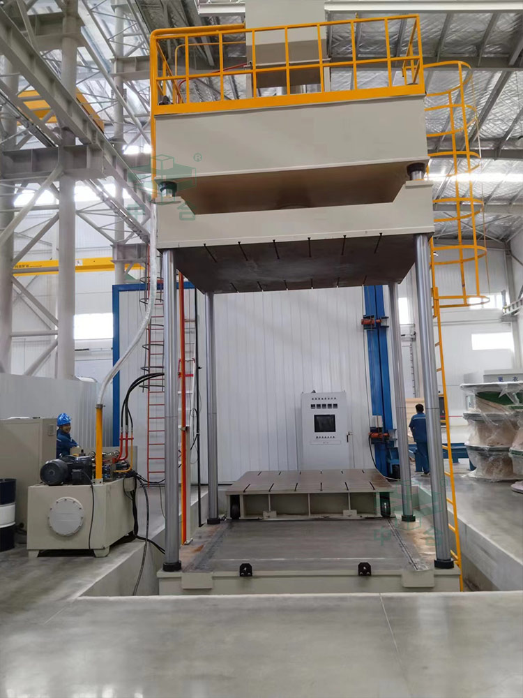 200噸四柱液壓機客戶車間調(diào)試.jpg 200噸四柱液壓機客戶車間調(diào)試.jpg