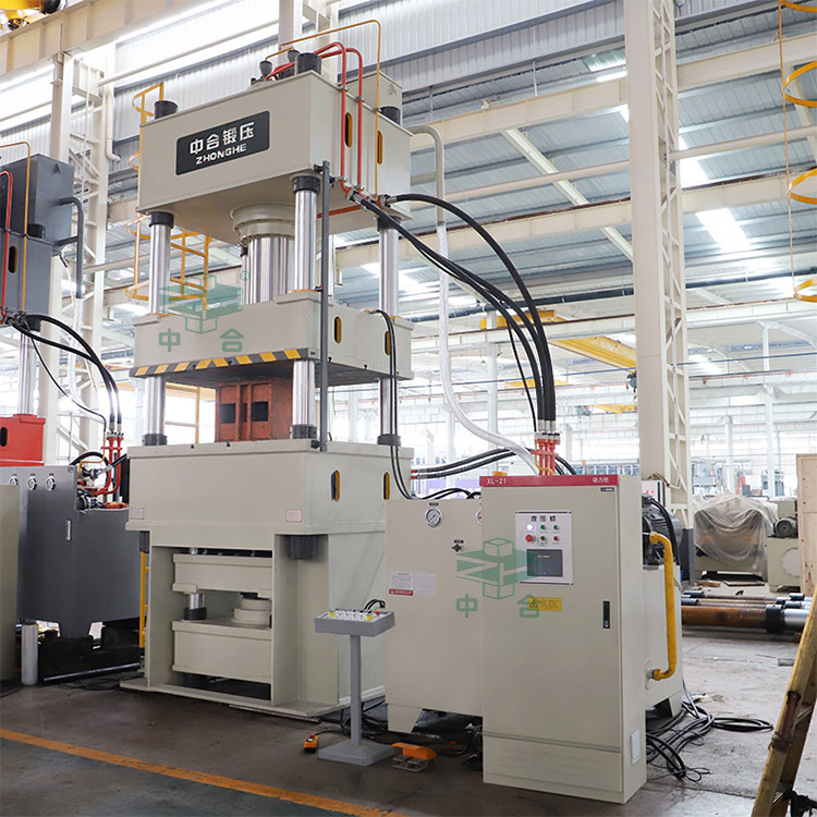 500噸不銹鋼薄板拉伸液壓機(jī)車間實(shí)物.jpg 500噸不銹鋼薄板拉伸液壓機(jī)車間實(shí)物.jpg