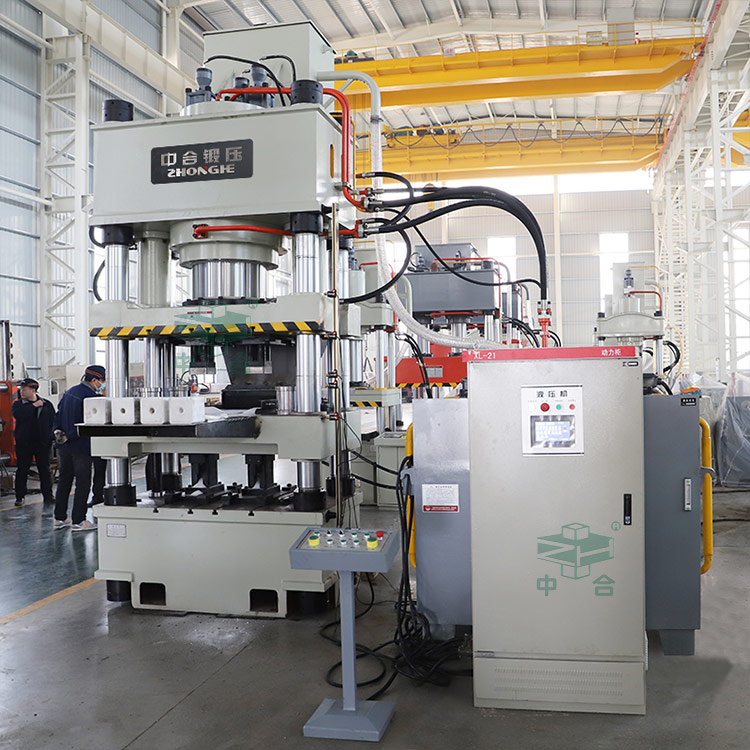 630噸四梁四柱液壓機(牛羊舔磚液壓機).jpg 630噸四梁四柱液壓機(牛羊舔磚液壓機).jpg