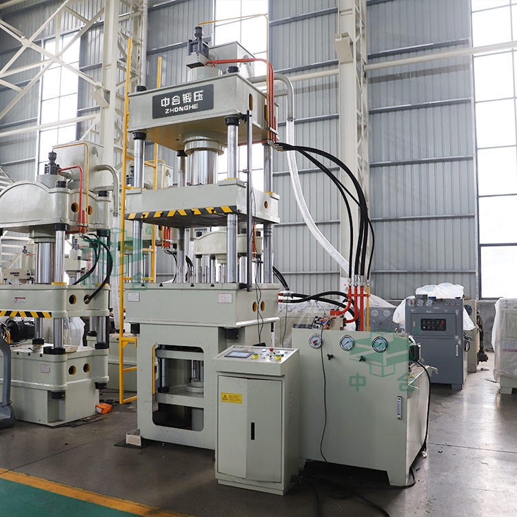 200噸液壓墊拉伸液壓機(jī).jpg 200噸液壓墊拉伸液壓機(jī).jpg