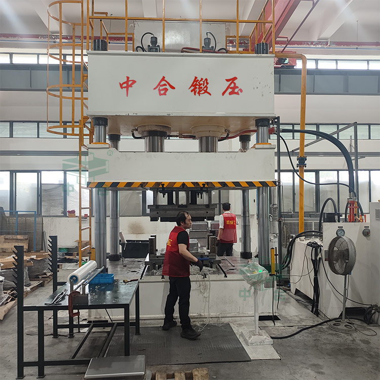 500噸伺服四柱液壓機 500噸伺服四柱液壓機