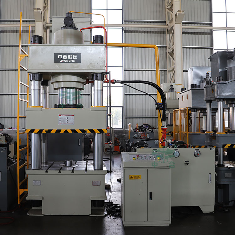 500噸四柱液壓機(jī).jpg 500噸四柱液壓機(jī).jpg