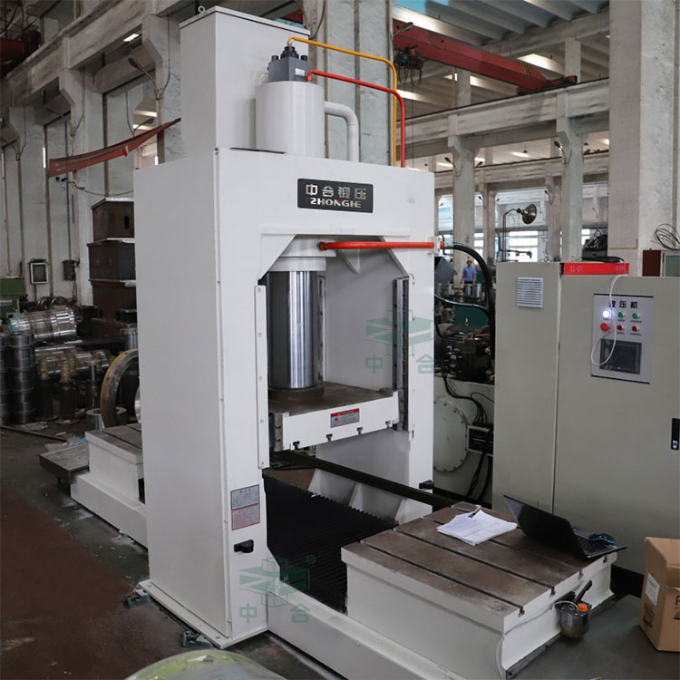 160噸框架式油壓機.jpg 160噸框架式油壓機.jpg