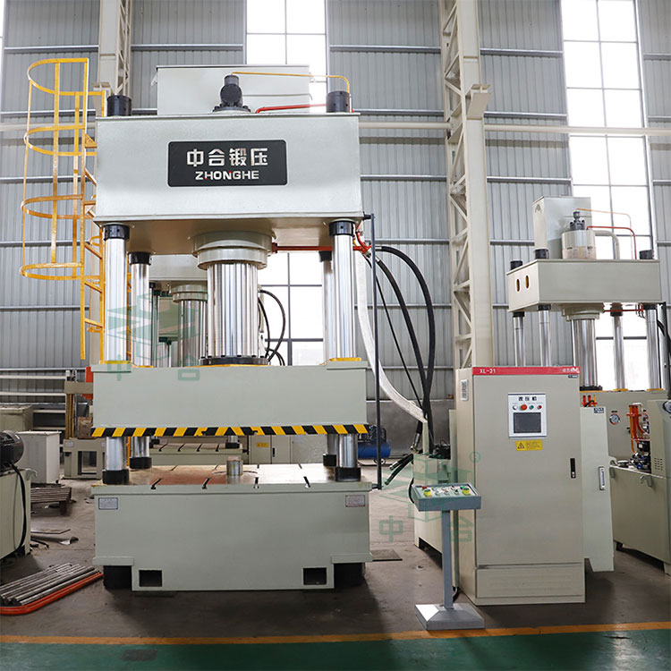 500噸液壓機(jī).jpg 500噸液壓機(jī).jpg