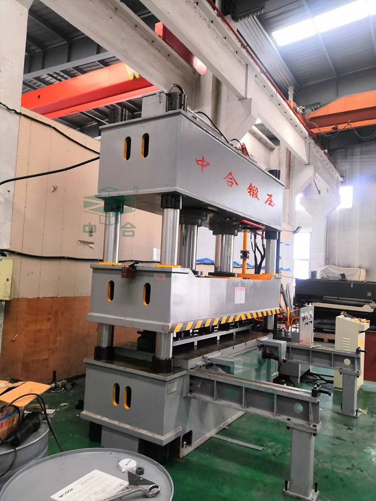 315噸三梁四柱液壓機.jpg 315噸三梁四柱液壓機.jpg