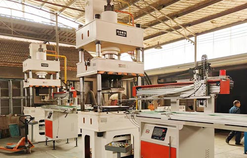 200噸不銹鋼餐盤拉伸成型液壓機