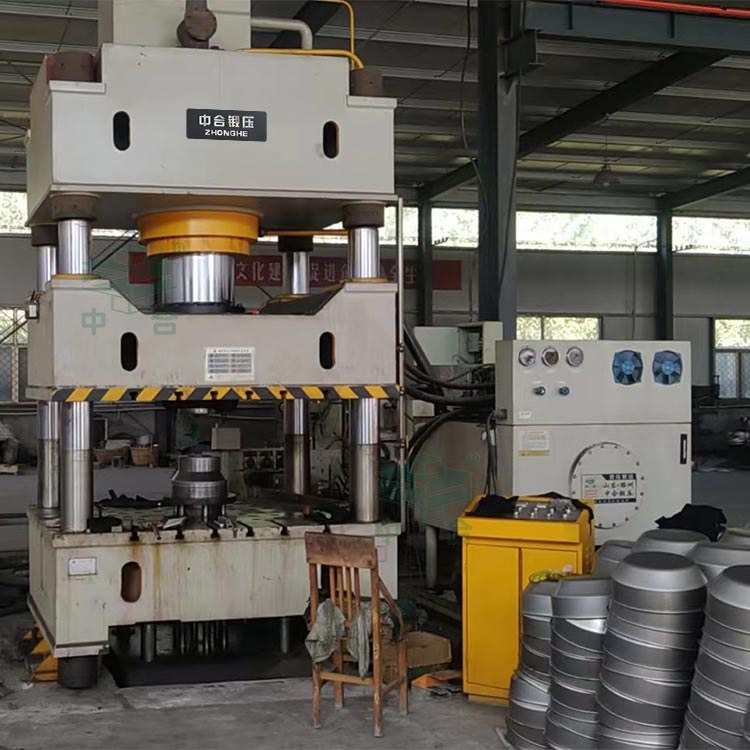 500噸不銹鋼拉伸液壓機(jī).jpg 500噸不銹鋼拉伸液壓機(jī).jpg