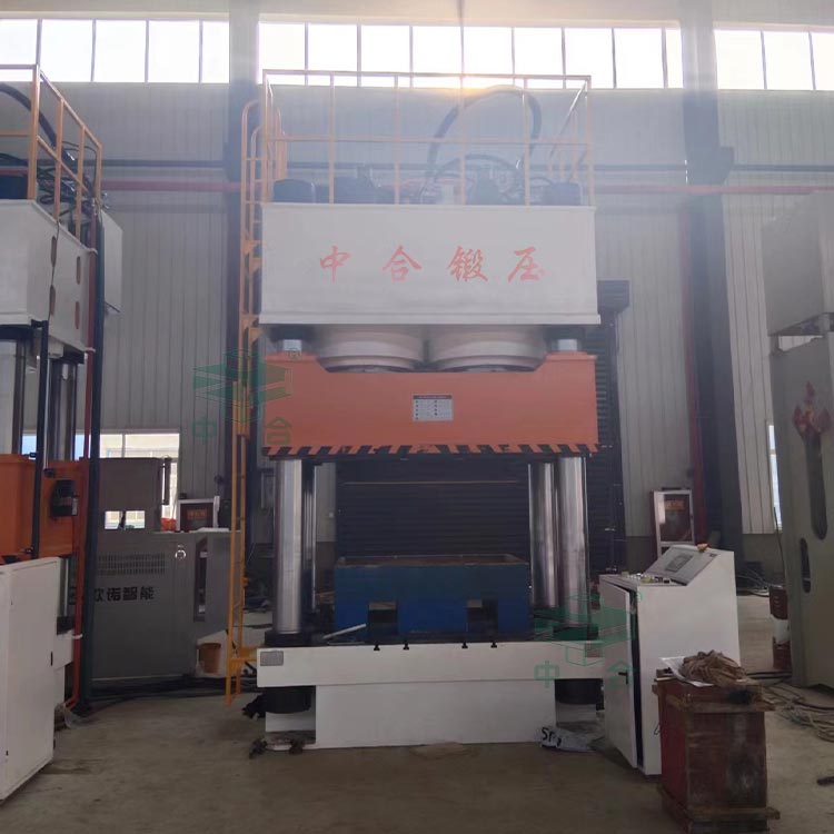 1600噸木屑托盤成型液壓機 1600噸木屑托盤成型液壓機