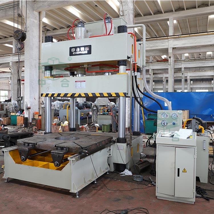 200噸四柱液壓機.jpg 200噸四柱液壓機.jpg