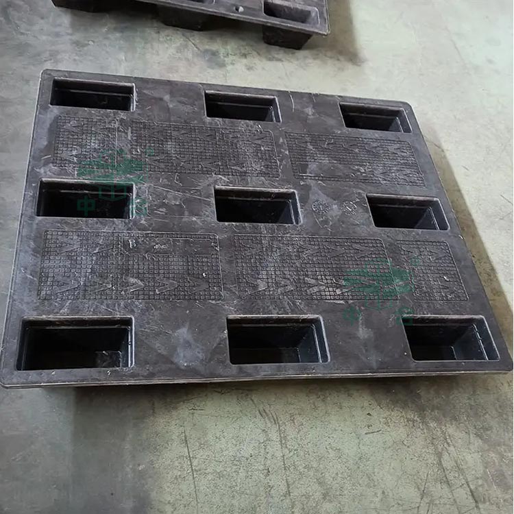 塑料托盤.jpg 塑料托盤.jpg