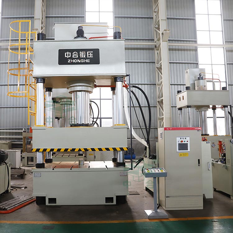 500噸四柱液壓機.jpg 500噸四柱液壓機.jpg