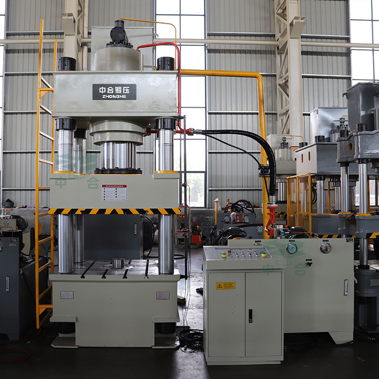 500噸四柱液壓機.jpg 500噸四柱液壓機.jpg