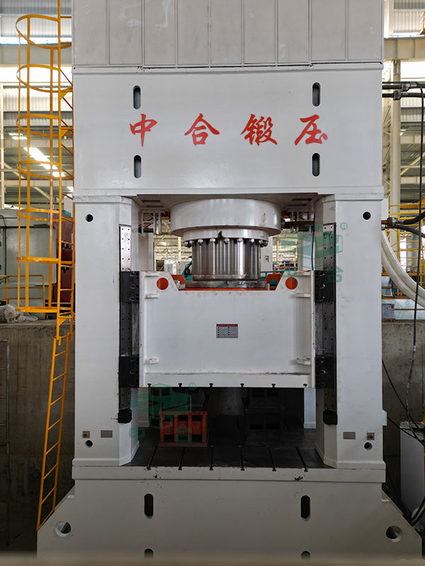 2500噸熱模鍛液壓機.jpg 2500噸熱模鍛液壓機.jpg