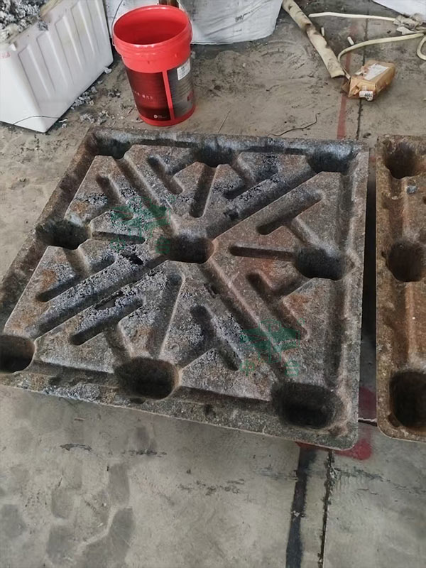 塑料托盤.jpg 塑料托盤.jpg