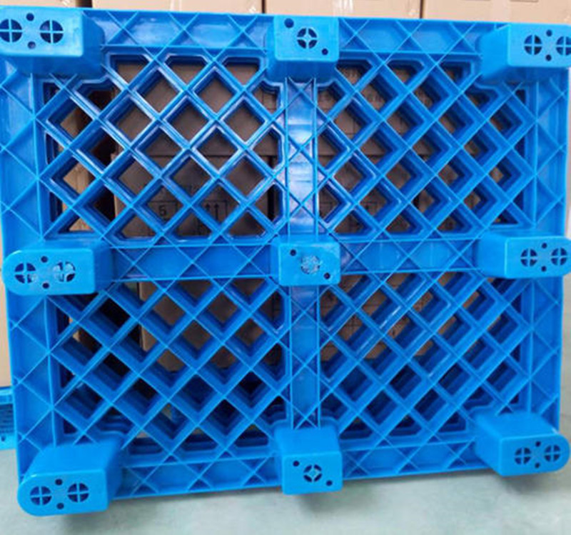 800噸玻璃鋼九腳托盤成型液壓機(jī)(圖4) 800噸玻璃鋼九腳托盤成型液壓機(jī)(圖4)