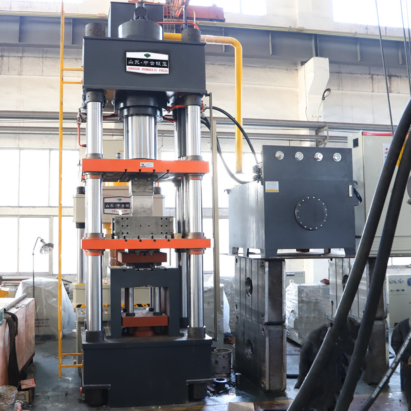 匣缽成型液壓機(圖2) 匣缽成型液壓機(圖2)