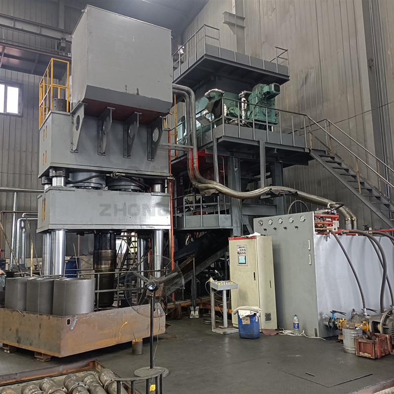 石墨坩堝成型設(shè)備 石墨坩堝成型設(shè)備