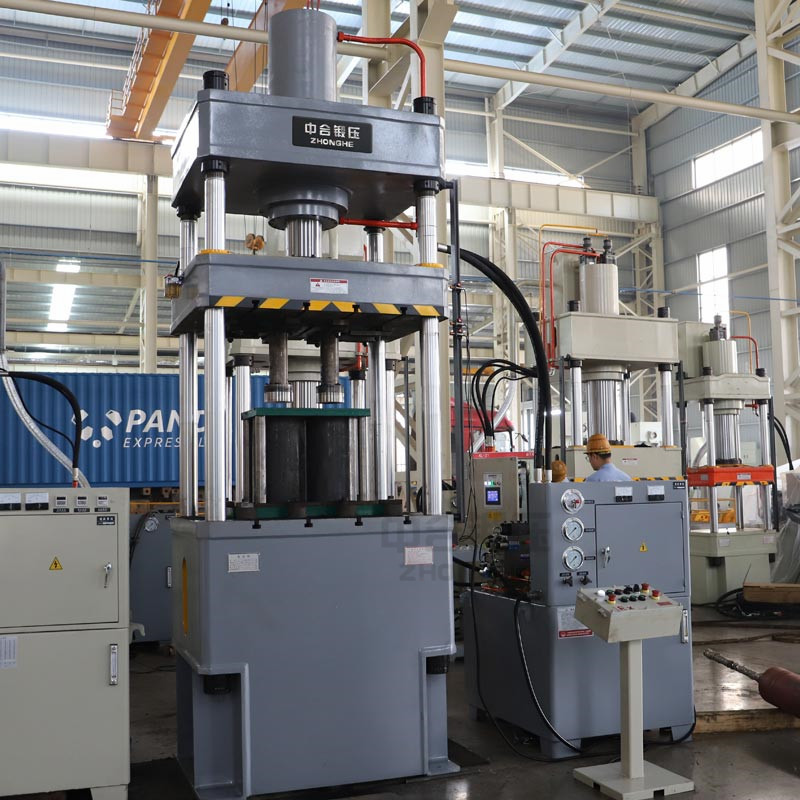 石墨粉末壓塊成型液壓機(jī)_200噸四柱液壓機(jī)_粉末成型設(shè)備(圖1) 石墨粉末壓塊成型液壓機(jī)_200噸四柱液壓機(jī)_粉末成型設(shè)備(圖1)