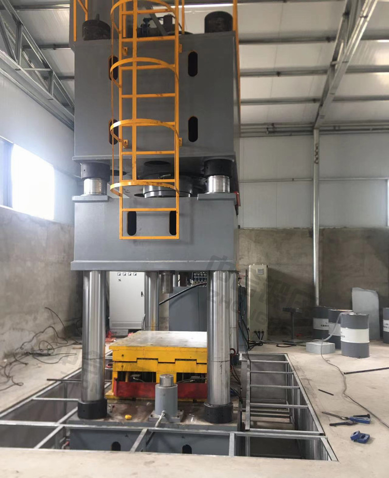 復合材料成型油壓機_1500噸汽車覆蓋件模壓機設備_伺服油壓機(圖2) 復合材料成型油壓機_1500噸汽車覆蓋件模壓機設備_伺服油壓機(圖2)