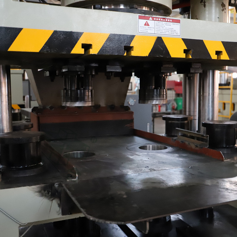 400噸鹽磚機 400噸鹽磚機