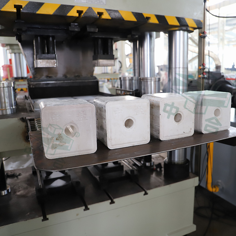 400噸鹽磚機 400噸鹽磚機