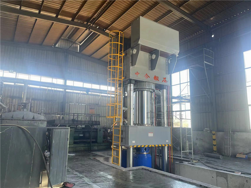 2000噸粉末成型液壓機 2000噸粉末成型液壓機