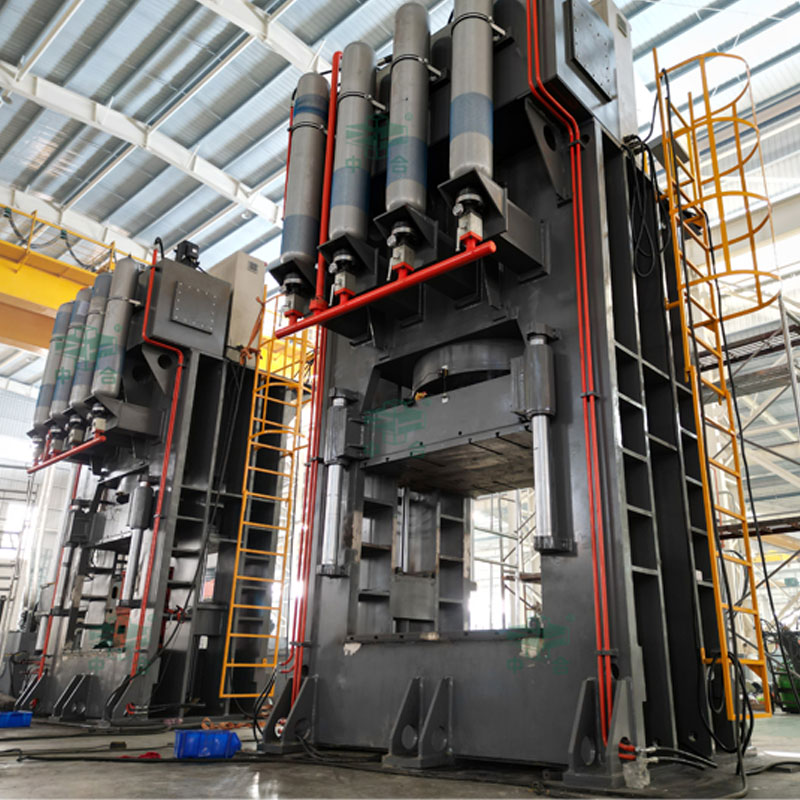 1800噸框架式油壓機加裝蓄能器 1800噸框架式油壓機加裝蓄能器