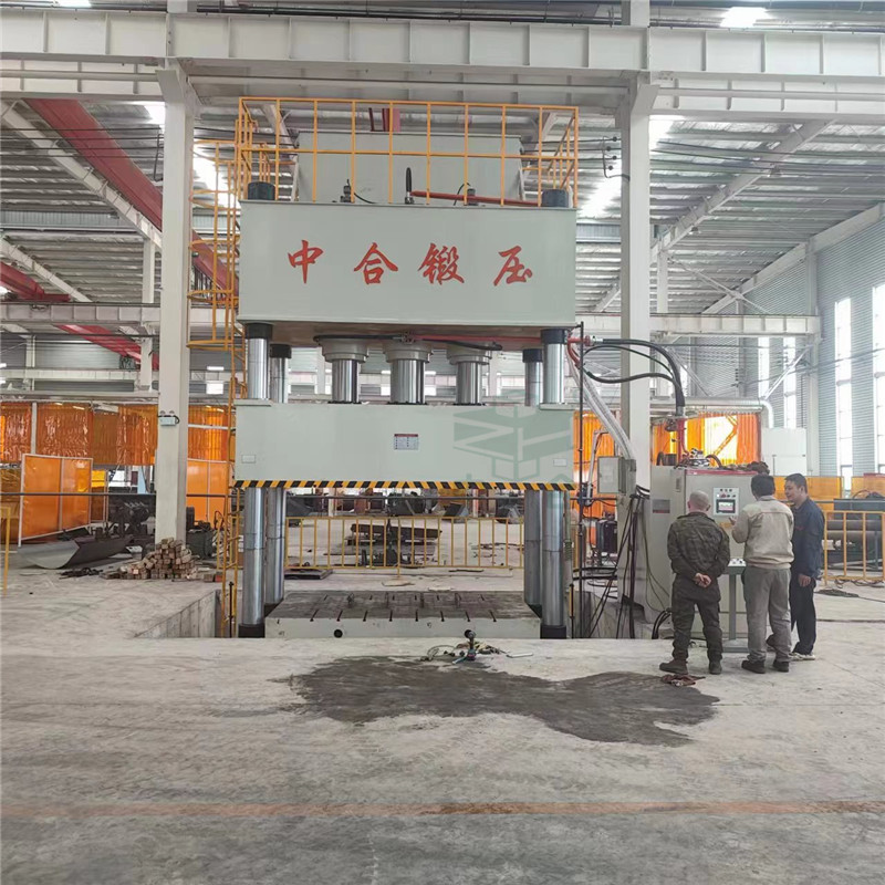 1000噸汽車零部件拉伸成型液壓機客戶現(xiàn)場調(diào)試(圖3) 1000噸汽車零部件拉伸成型液壓機客戶現(xiàn)場調(diào)試(圖3)