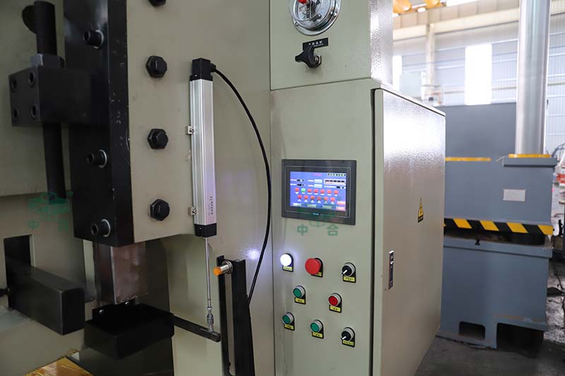 油壓沖床-快速液壓機(圖6) 油壓沖床-快速液壓機(圖6)