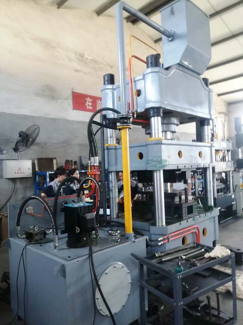 柴油發動機底殼拉伸成型液壓機-發動機配件液壓機-315噸不銹鋼拉伸機(圖1) 柴油發動機底殼拉伸成型液壓機-發動機配件液壓機-315噸不銹鋼拉伸機(圖1)