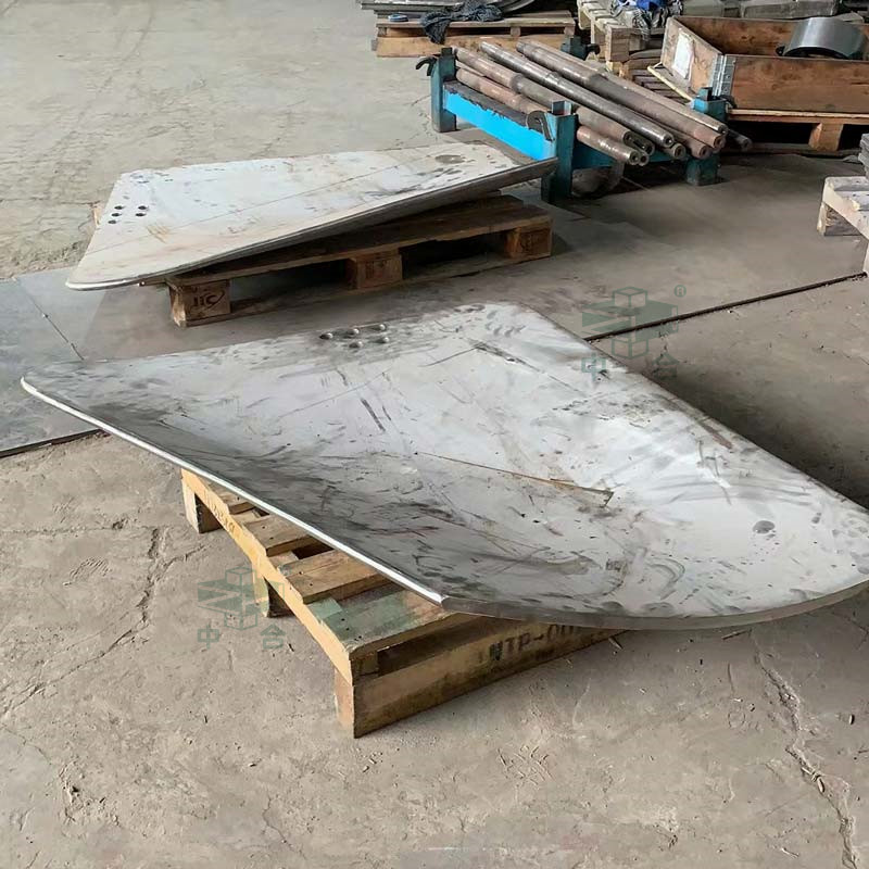 攪拌器槳葉壓型液壓機(jī)-1000噸四柱液壓機(jī)-鋼板折彎設(shè)備(圖4) 攪拌器槳葉壓型液壓機(jī)-1000噸四柱液壓機(jī)-鋼板折彎設(shè)備(圖4)