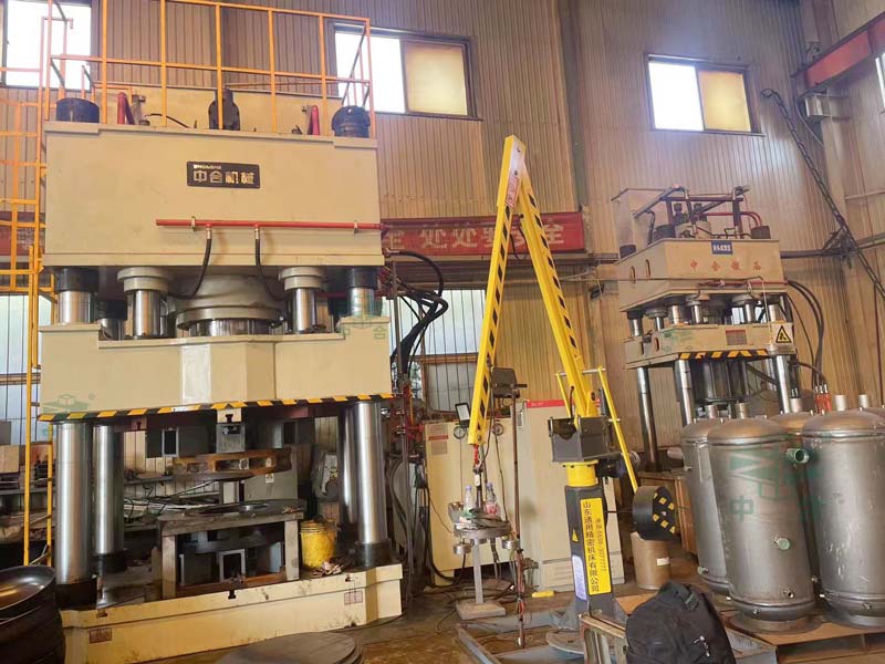 封頭沖壓成型液壓機-1750噸封頭液壓機客戶使用反饋(圖3) 封頭沖壓成型液壓機-1750噸封頭液壓機客戶使用反饋(圖3)